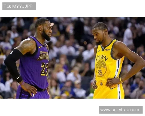 杜兰特期待圣诞大战对阵湖人历史悠久的球队令人兴奋不已